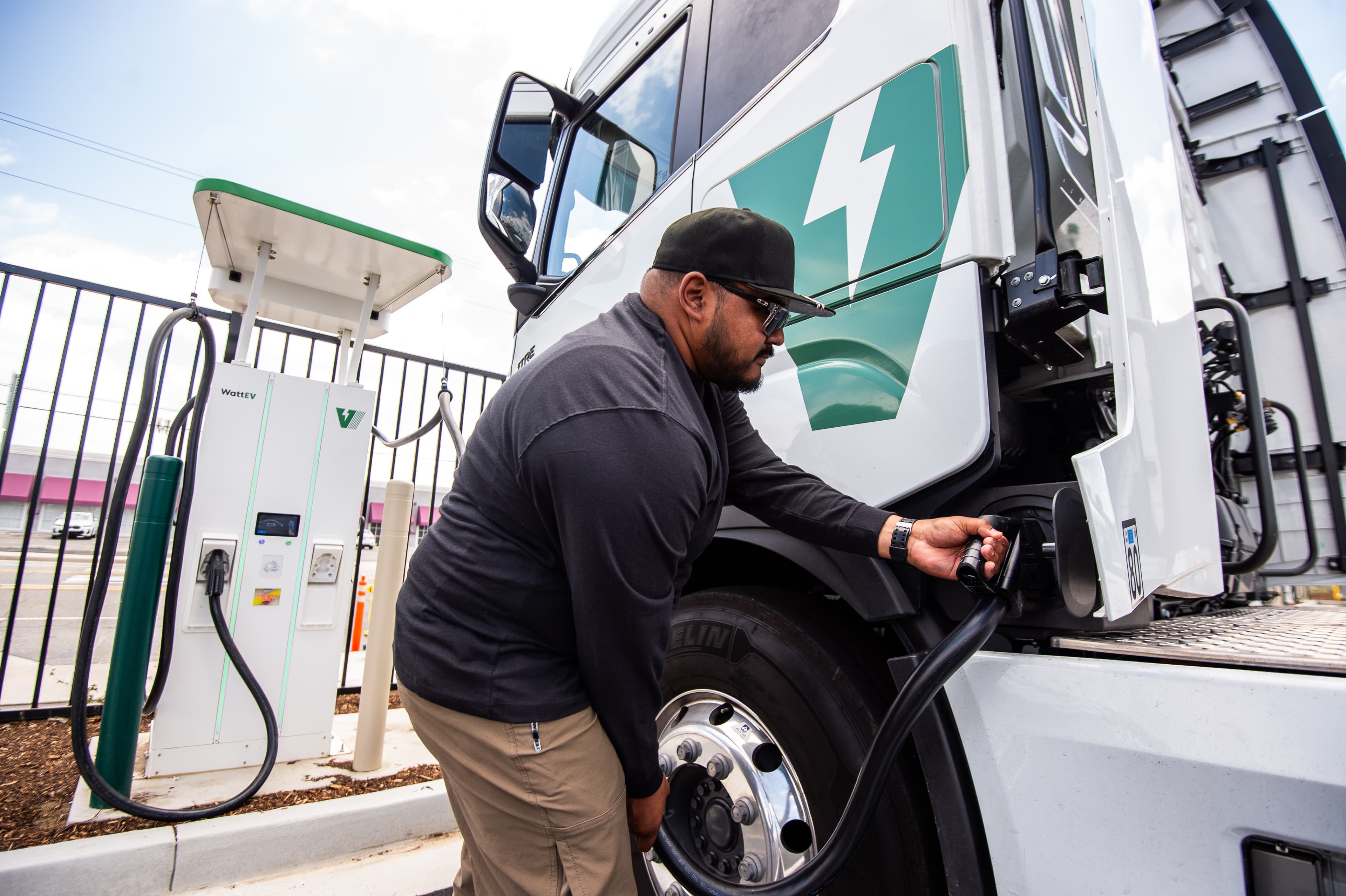 Electric freight vehicle at a WattEV location